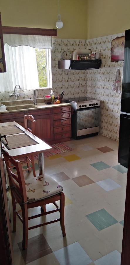 Apartamento Ομορφο Διαμερισμα Με Μεγαλες Βεραντες Atenas Exterior foto